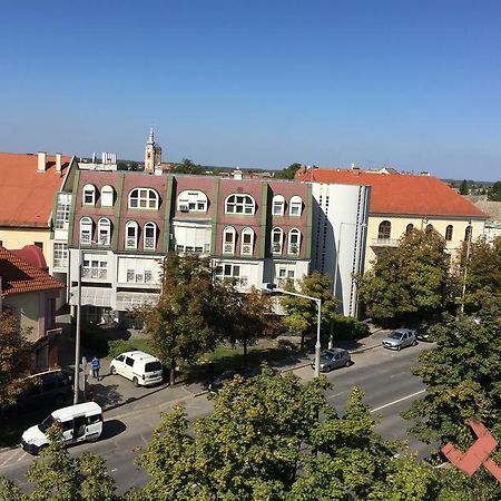 באיה Belvarosi Deluxe Apartman מראה חיצוני תמונה
