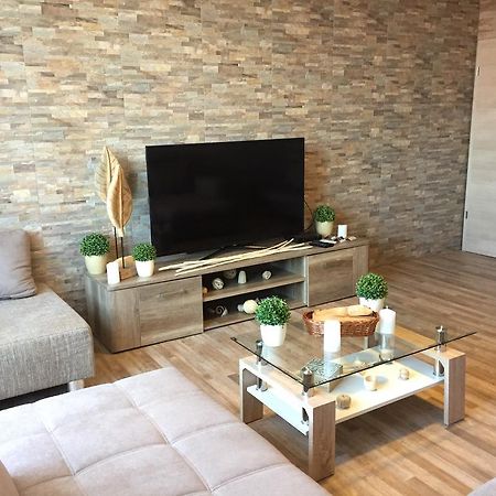 באיה Belvarosi Deluxe Apartman מראה חיצוני תמונה